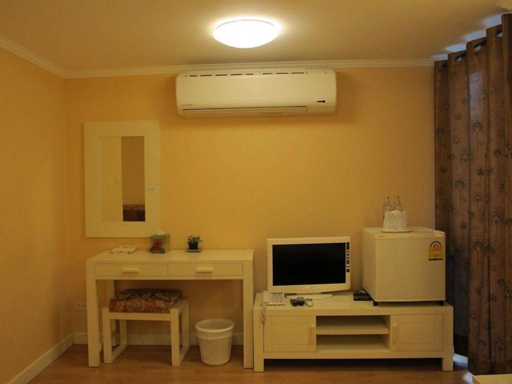 Triple Palms House Ξενοδοχείο Τσιάνγκ Μάι Εξωτερικό φωτογραφία